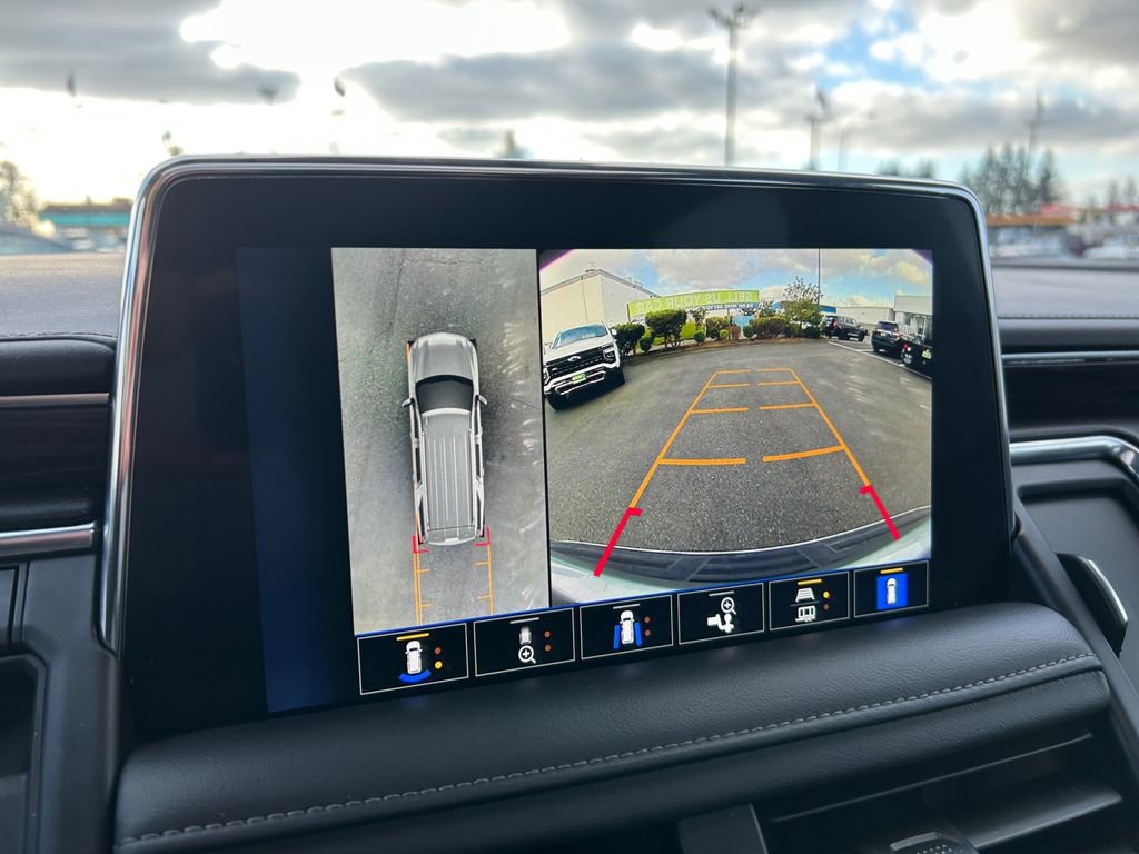 Used 2023 Chevrolet Tahoe Z71 w/ Z71 Off-Road Package AWD/4WD image 19