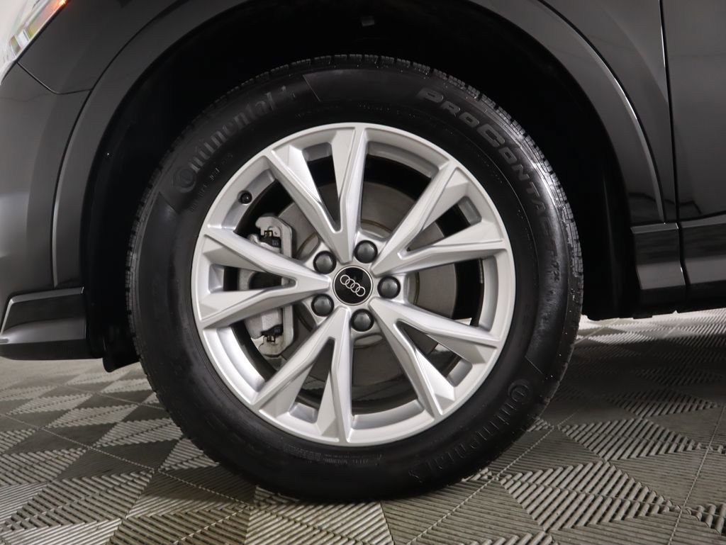 Certified 2025 Audi Q3 2.0T Premium w/ Convenience Package image 30