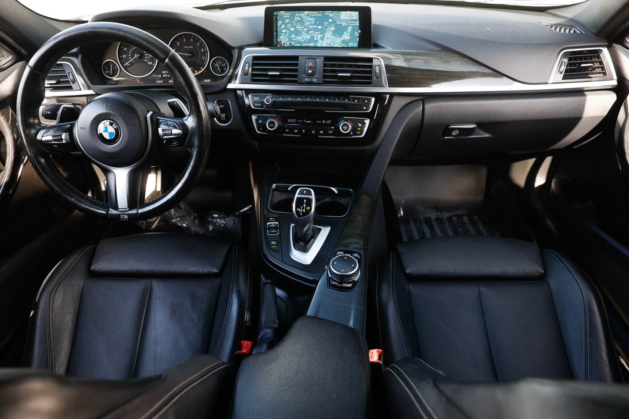 Used 2016 BMW 340i xDrive Sedan AWD/4WD image 2