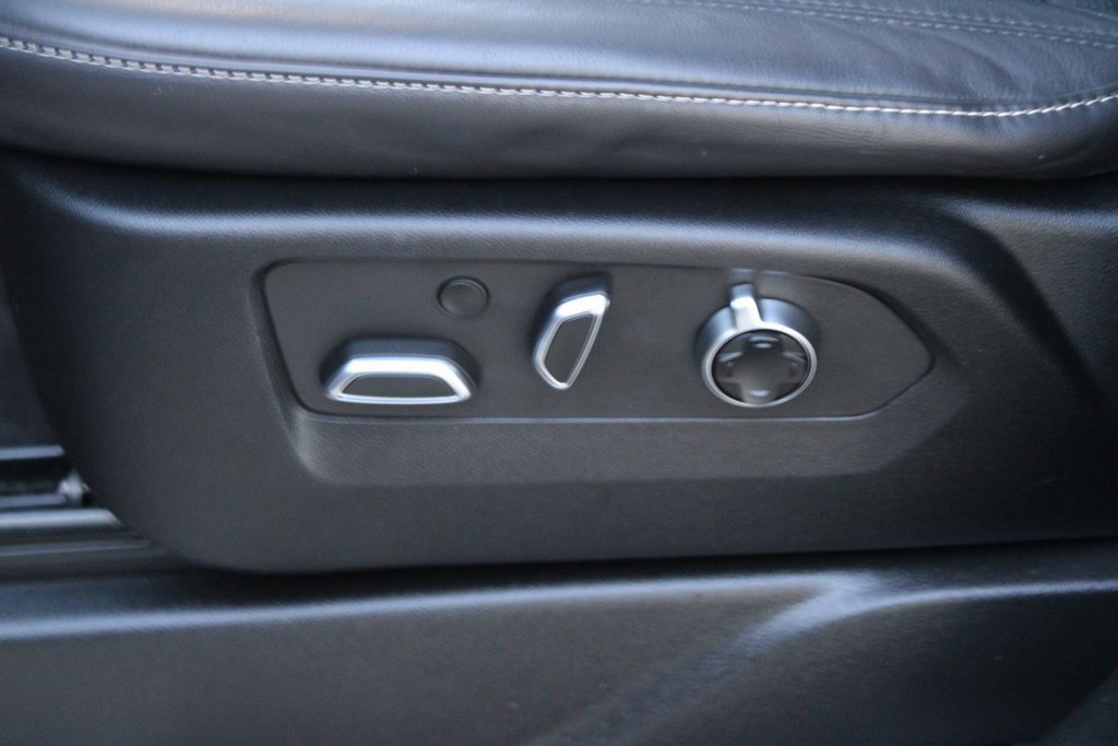 Used 2023 Cadillac Escalade Sport Platinum image 10