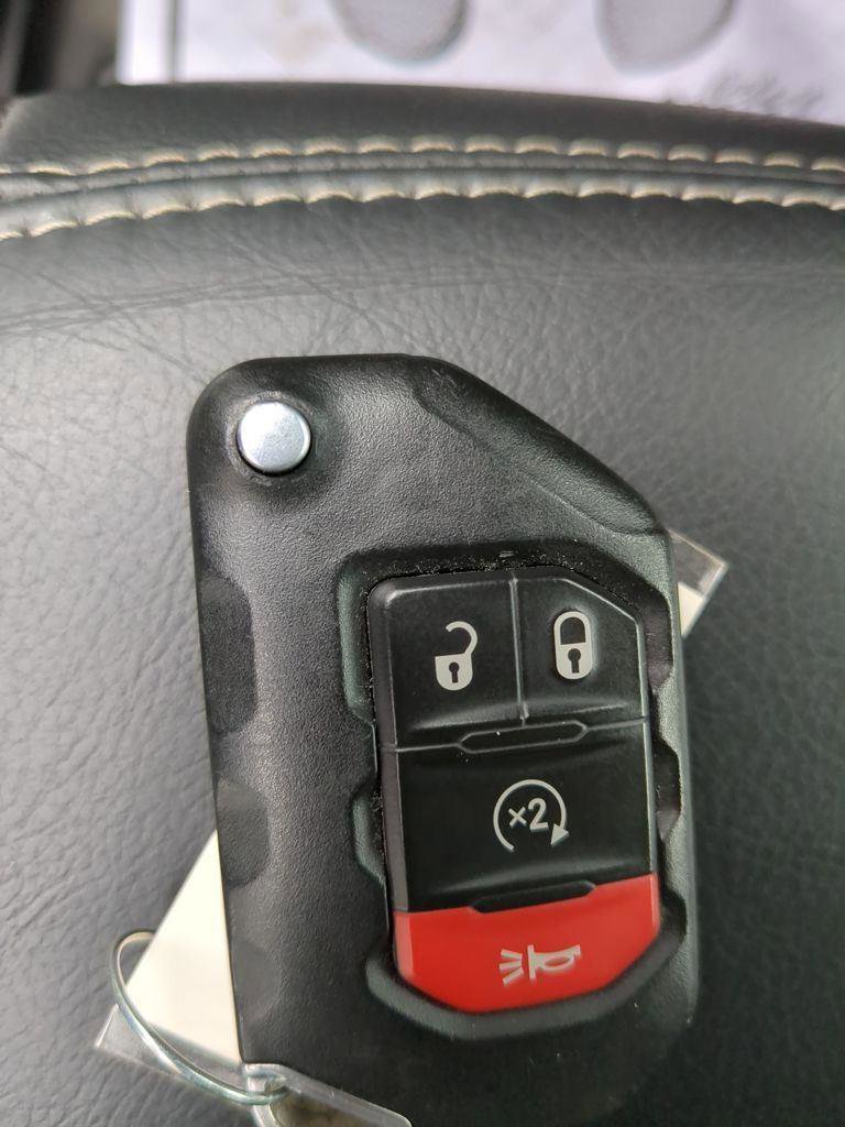 Used 2021 Jeep Wrangler Unlimited Sahara image 24