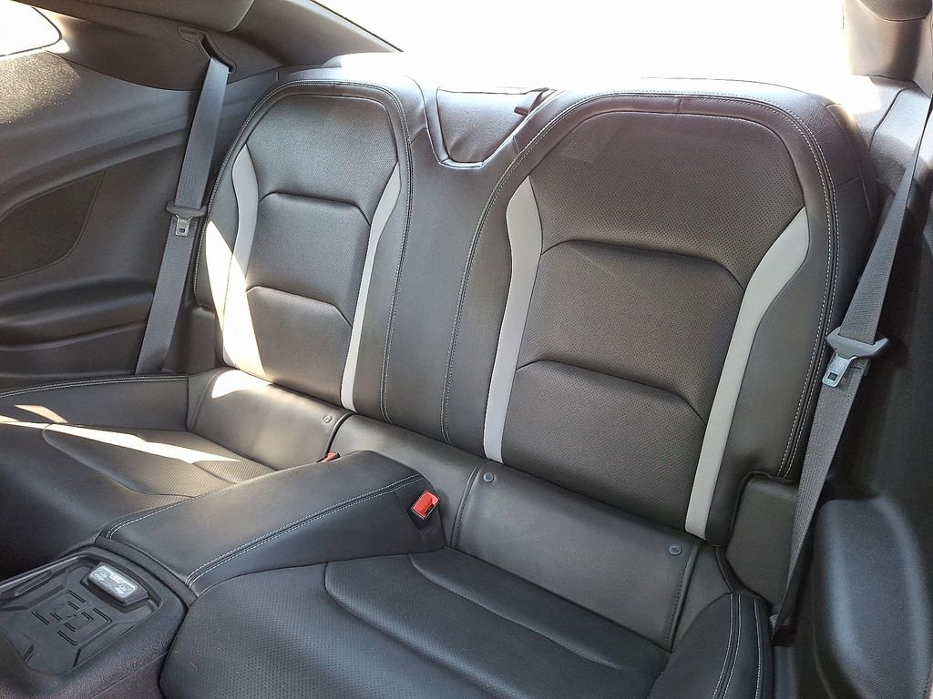 Used 2021 Chevrolet Camaro SS RWD image 10
