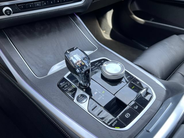Used 2021 BMW X7 M50i AWD/4WD image 31