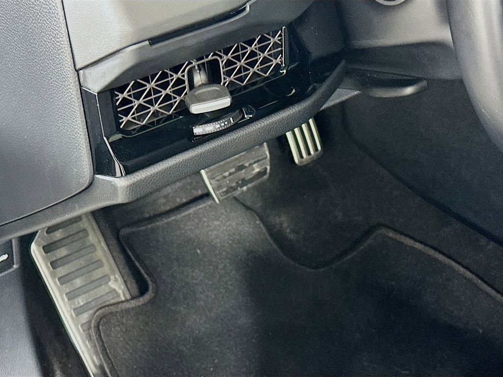 Used 2023 Honda Accord Sport image 10