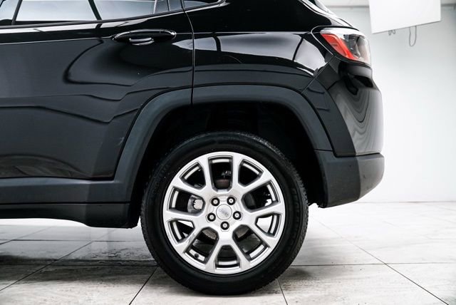 Used 2022 Jeep Compass Latitude w/ Sun and Sound Group image 32