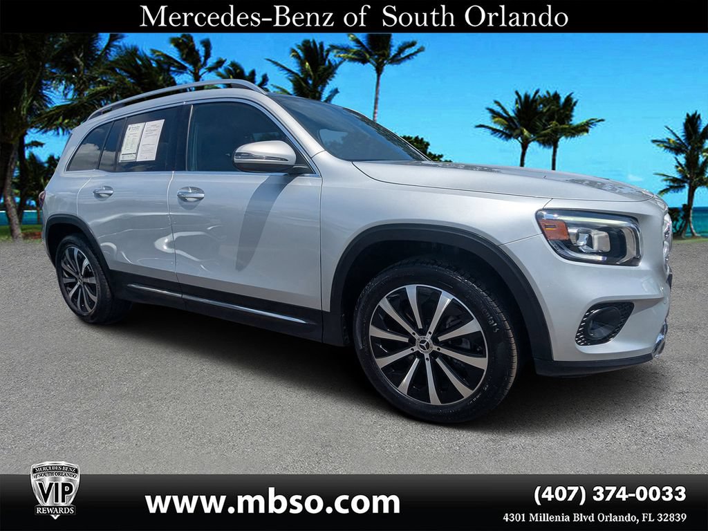 Certified 2023 Mercedes-Benz GLB 250 4MATIC w/ Premium Package image 15