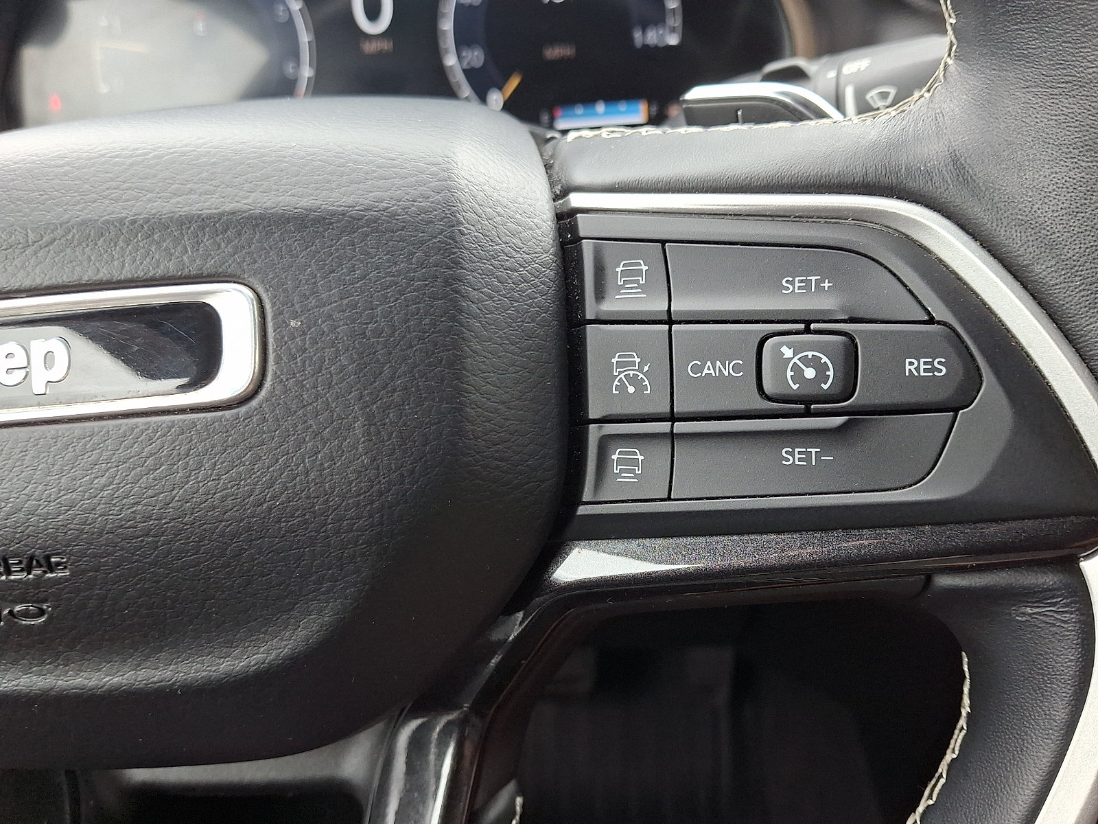 Used 2021 Jeep Grand Cherokee L Laredo AWD/4WD image 23