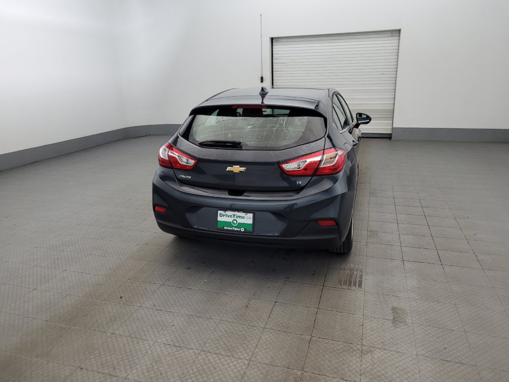 Used 2017 Chevrolet Cruze LT w/ Convenience Package FWD image 7
