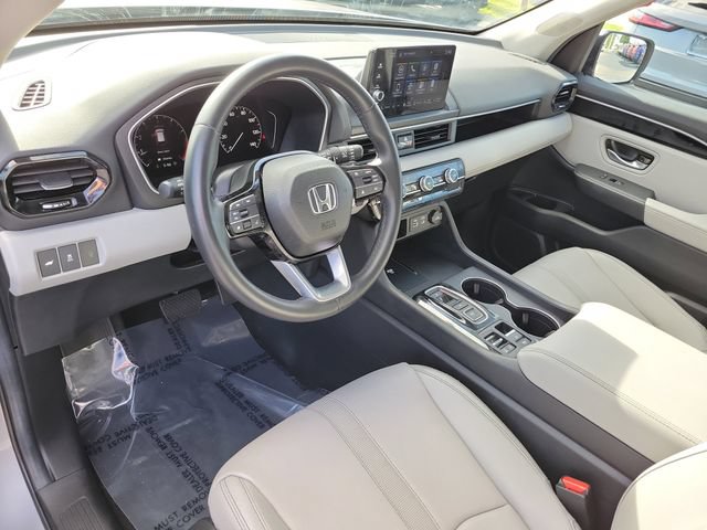 Certified 2025 Honda Pilot EX-L image 17