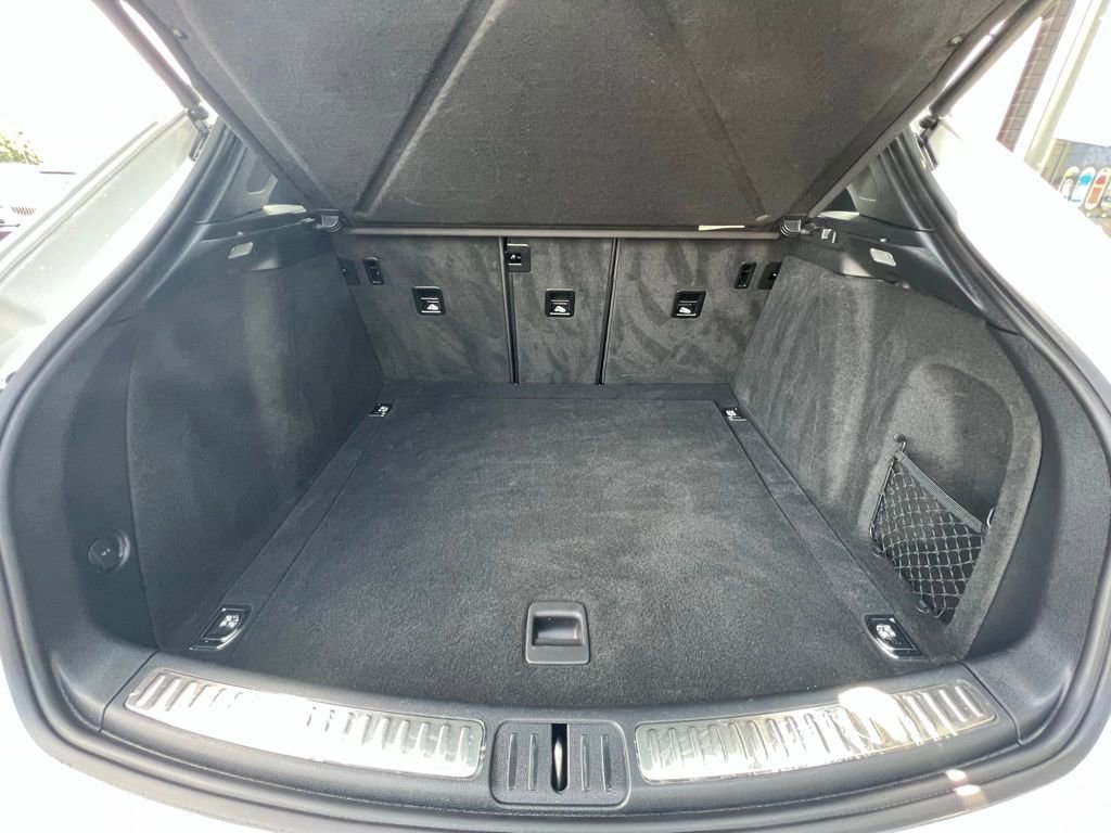 Used 2022 Porsche Macan image 23