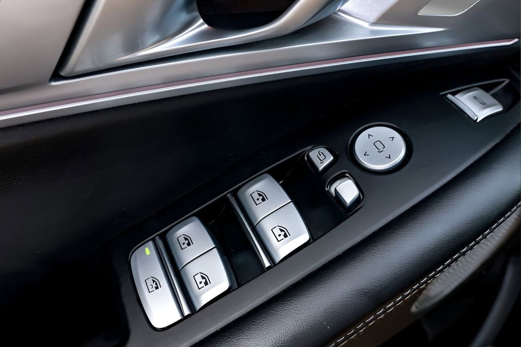 Used 2024 BMW XM image 48