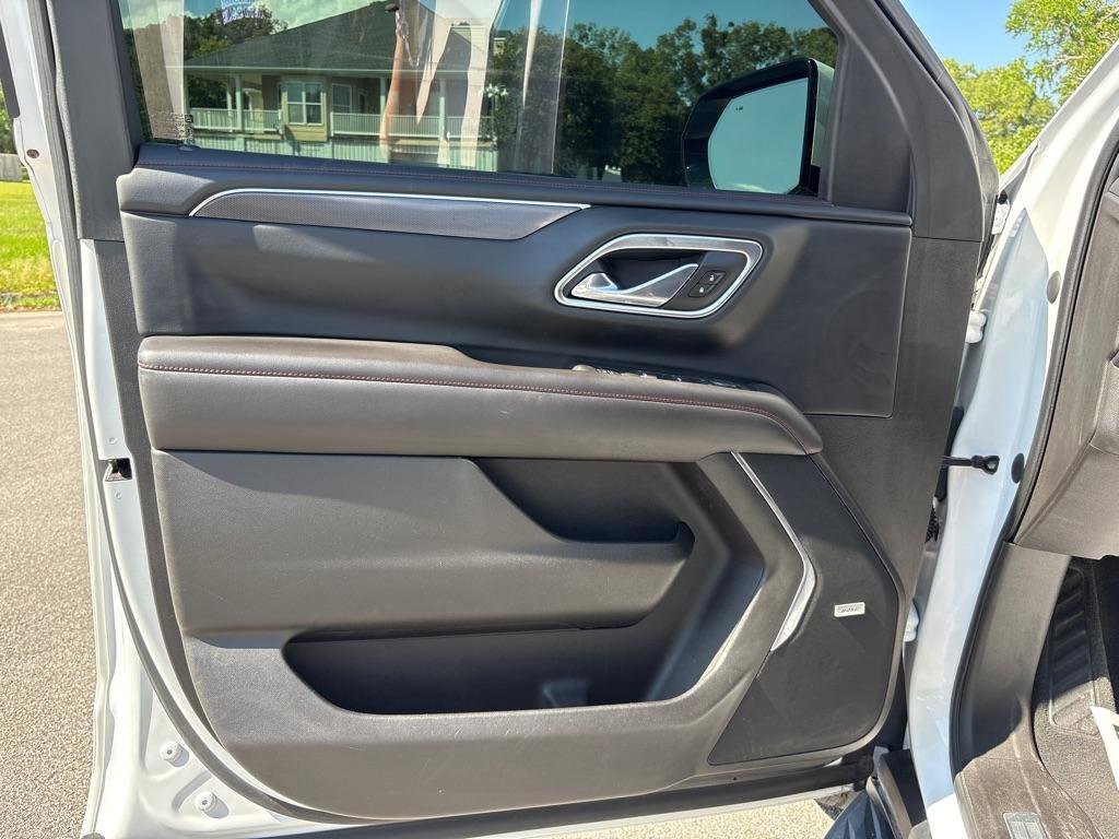 Used 2021 Chevrolet Tahoe RST w/ Luxury Package image 11