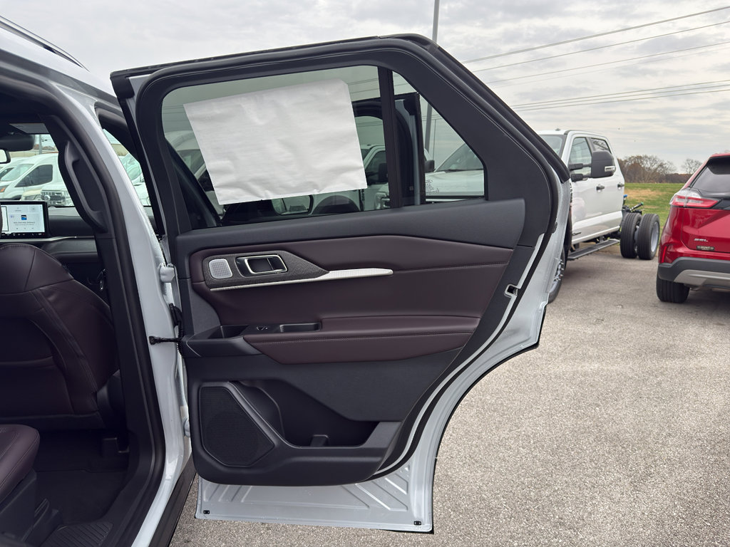New 2026 Ford Explorer Platinum image 16
