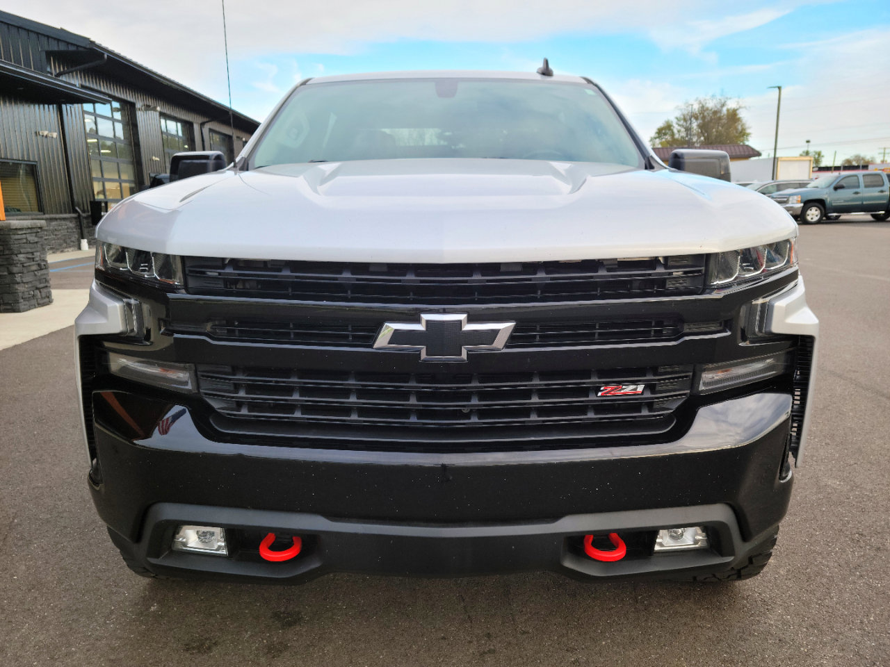 Used 2019 Chevrolet Silverado 1500 LT Trail Boss w/ Convenience Package image 2