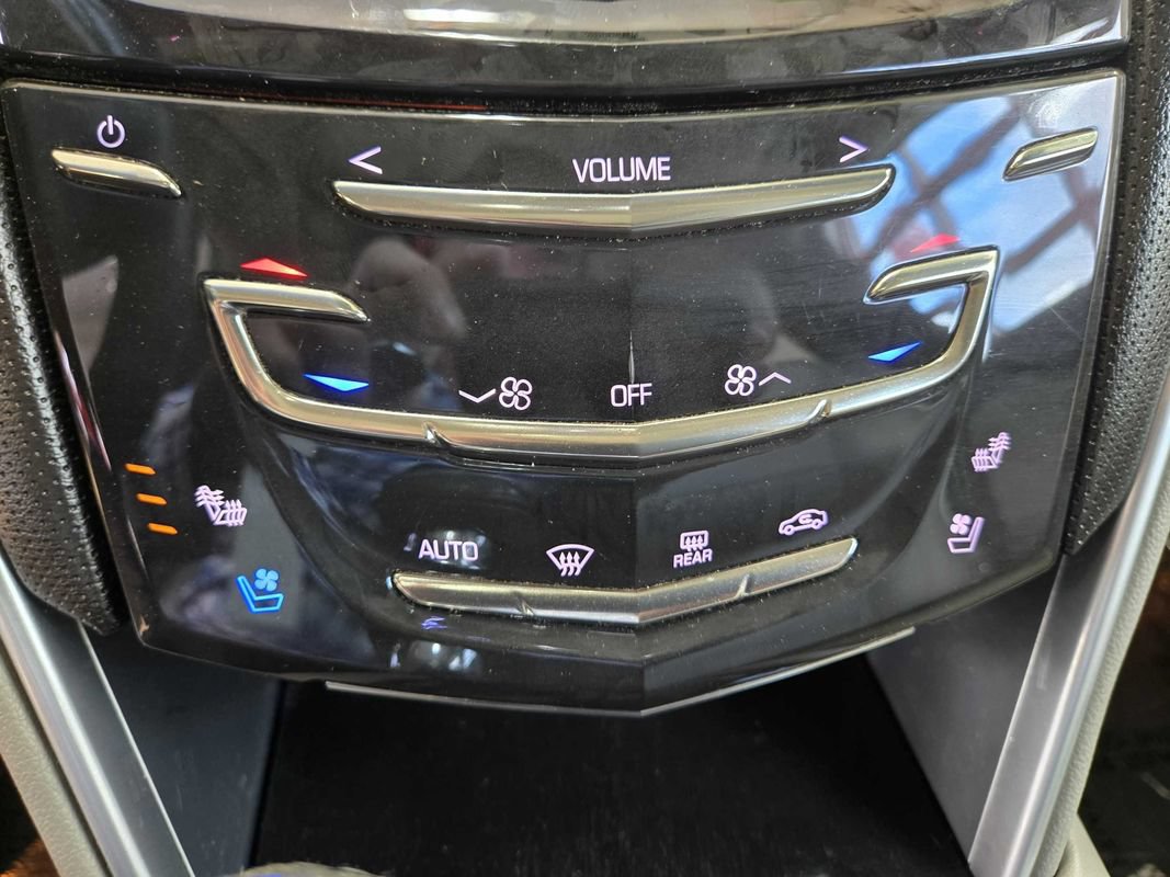 Used 2017 Cadillac XTS Luxury w/ Driver Awareness Package AWD/4WD image 17
