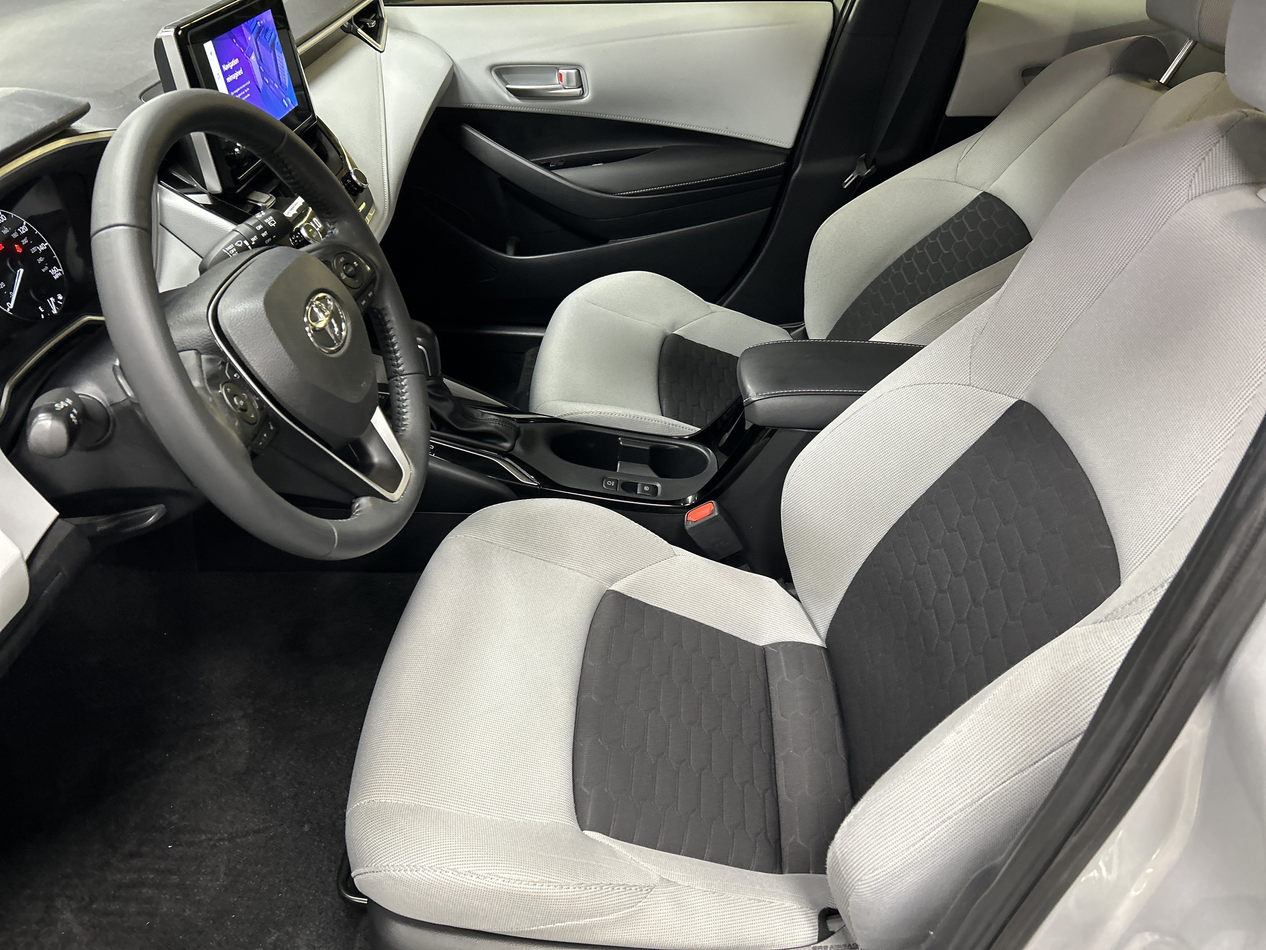 Used 2023 Toyota Corolla SE FWD image 16