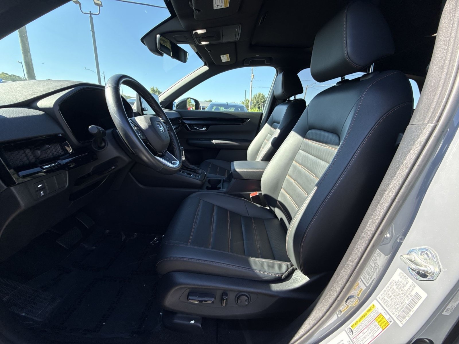 Used 2023 Honda CR-V Sport Touring image 7