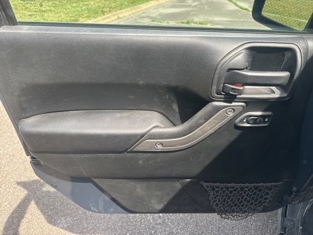 Used 2018 Jeep Wrangler Unlimited Sport S AWD/4WD image 13