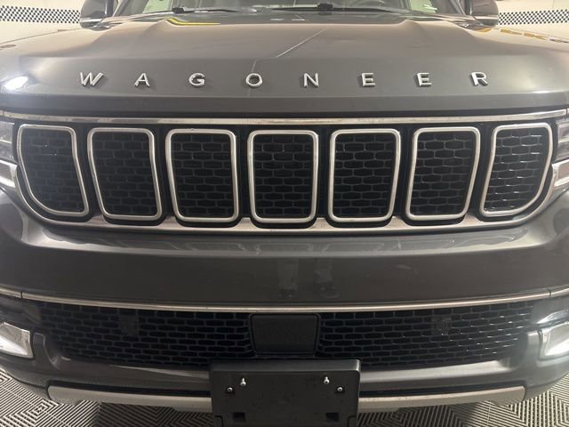 Used 2024 Jeep Wagoneer L Series II w/ Flexible Seating Group AWD/4WD image 20