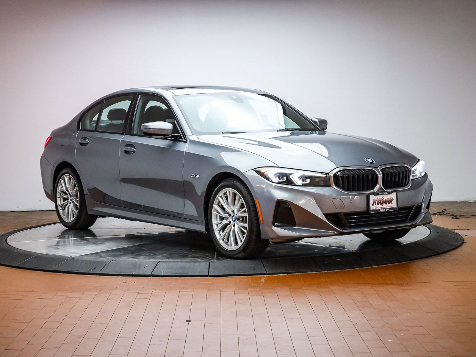 Used 2023 BMW 330e w/ Driving Assistance Package RWD image 6