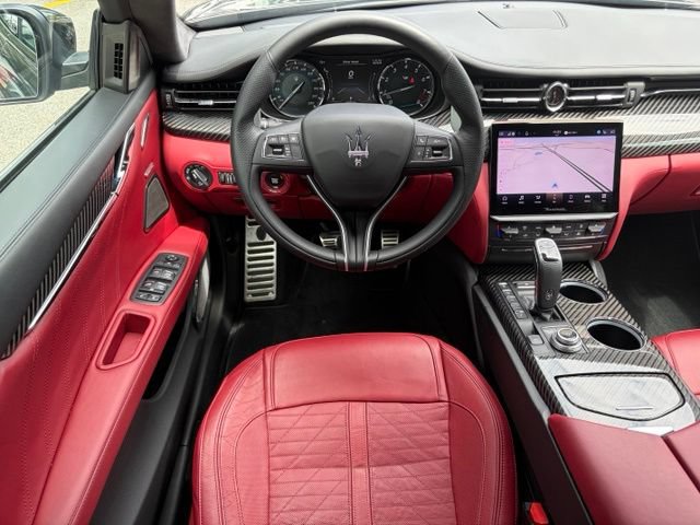 Used 2022 Maserati Quattroporte Trofeo RWD image 43