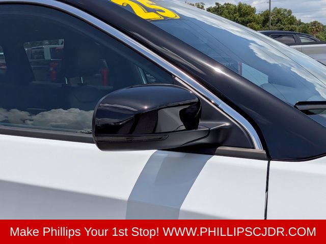 Used 2025 Jeep Compass Limited AWD/4WD image 10
