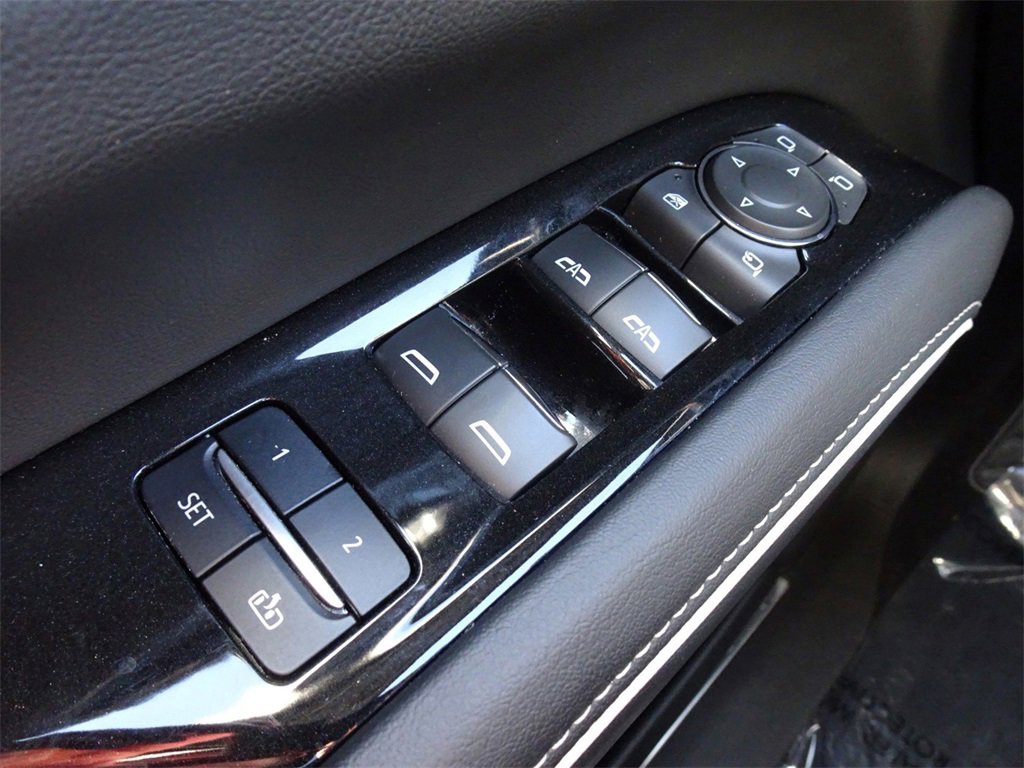 Certified 2023 Cadillac Escalade ESV Premium Luxury w/ LPO, Radiant Package image 22