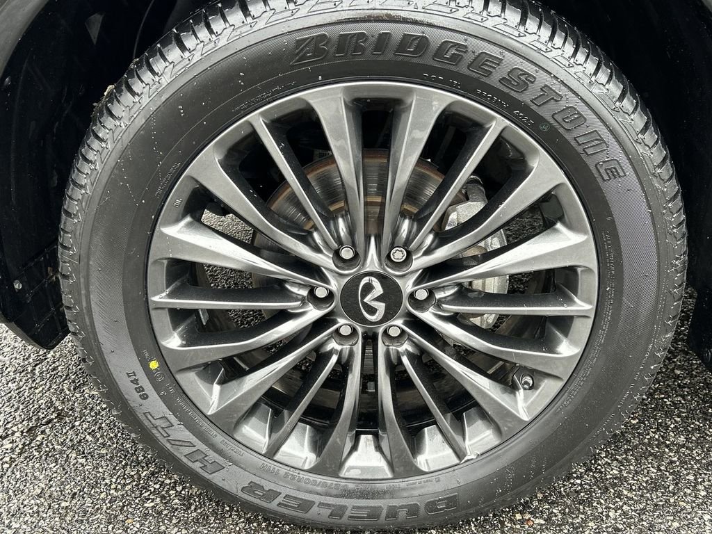 Certified 2024 INFINITI QX80 Sensory image 10