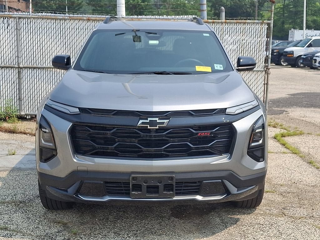 Used 2025 Chevrolet Equinox RS FWD image 3