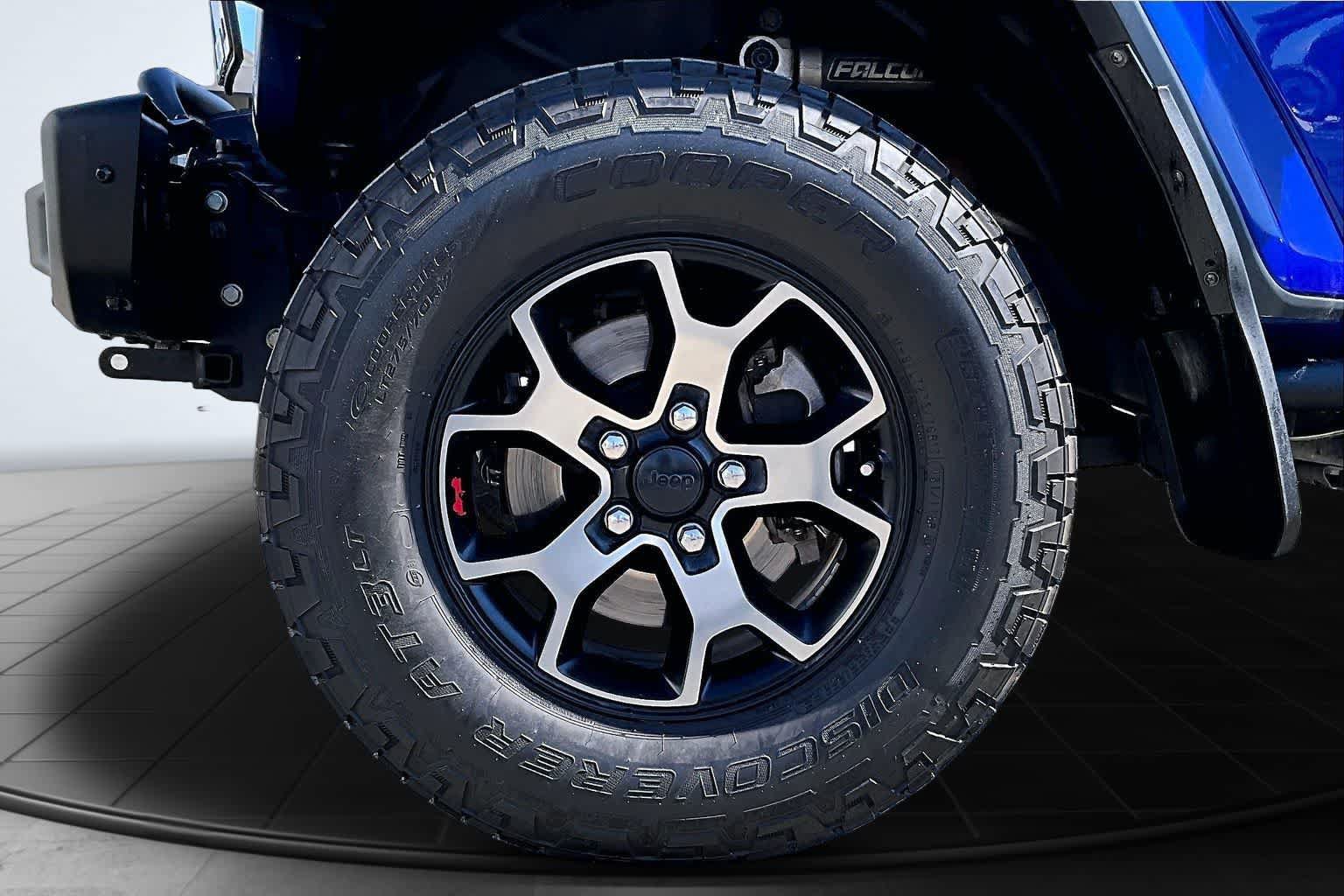 Used 2018 Jeep Wrangler Unlimited Rubicon AWD/4WD image 8