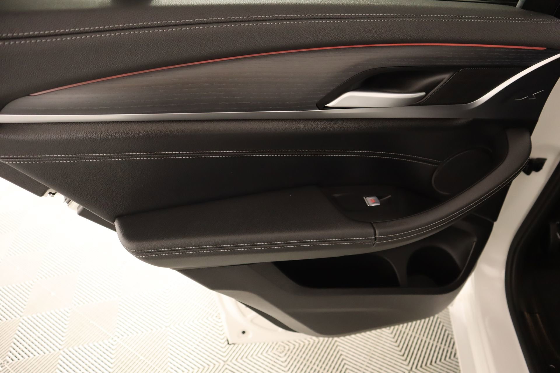 Used 2023 BMW X3 M40i image 18