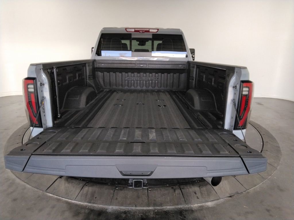 Used 2024 GMC Sierra 2500 AT4X w/ AT4X AEV Edition image 8