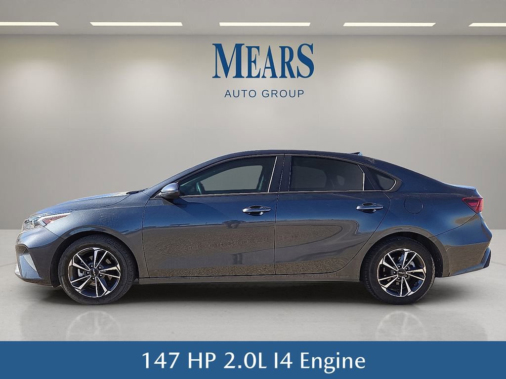 Used 2024 Kia Forte LXS image 3