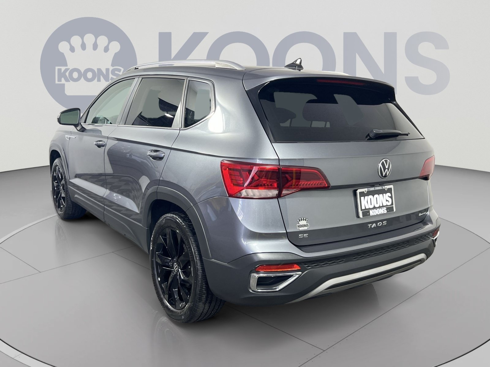 Used 2022 Volkswagen Taos SE w/ Driver Assistance Package AWD/4WD image 4