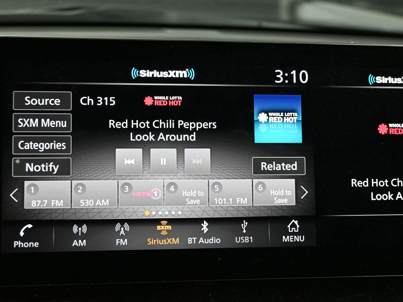 Used 2021 Nissan Armada SV image 17