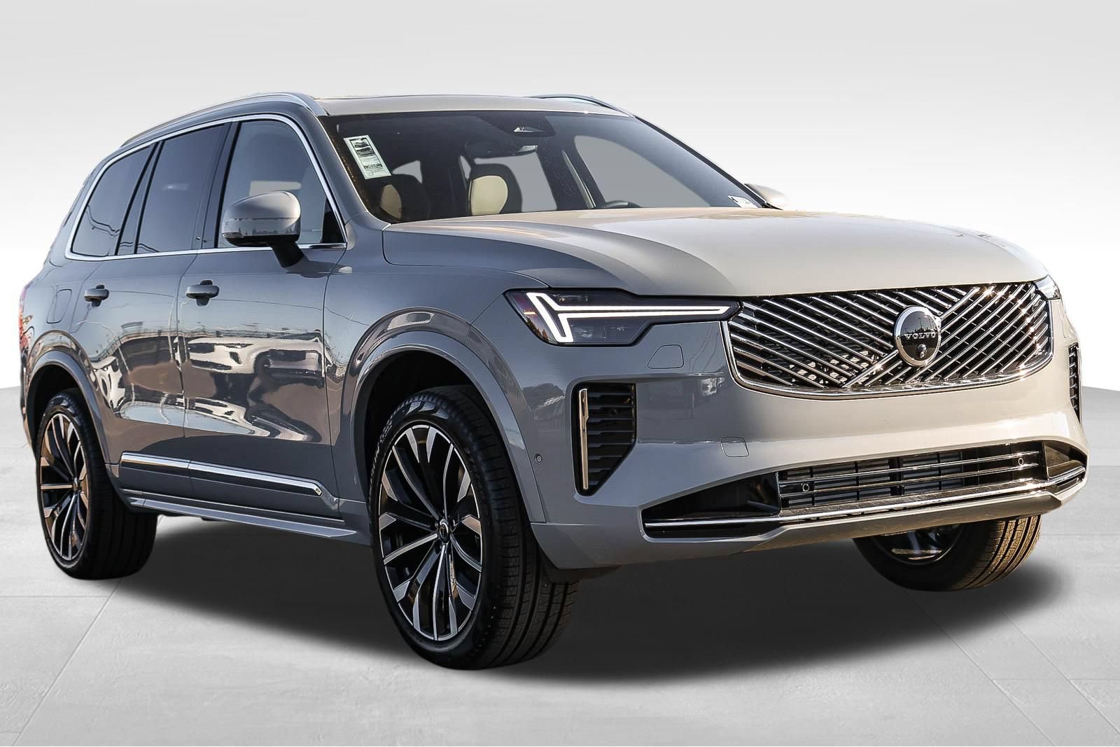 New 2026 Volvo XC90 T8 Plus w/ Protection Package AWD/4WD image 3