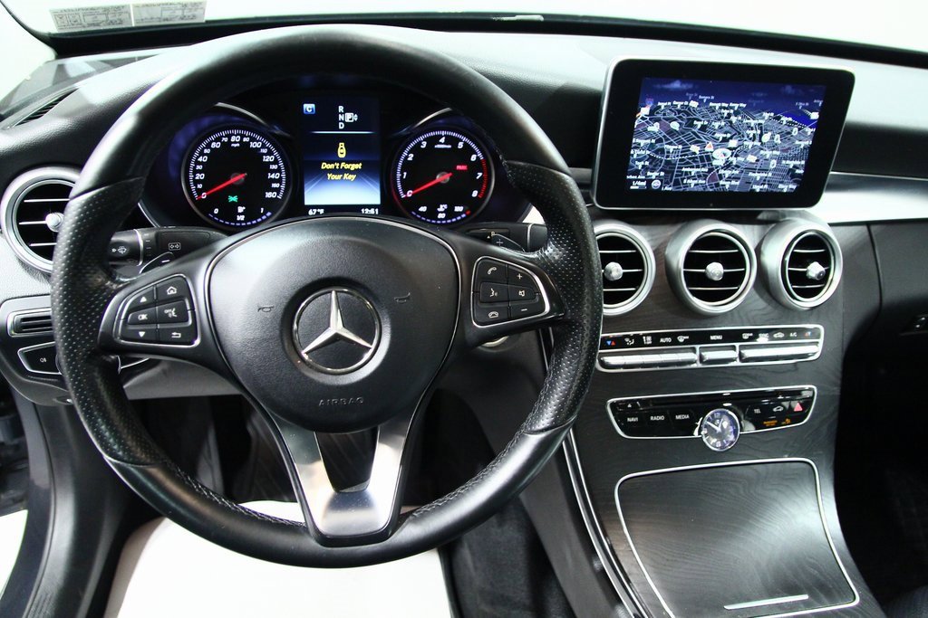 Used 2015 Mercedes-Benz C 300 4MATIC Sedan image 6