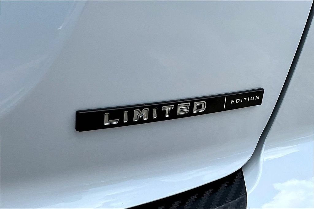 New 2026 Mitsubishi Eclipse Cross LE AWD/4WD image 9