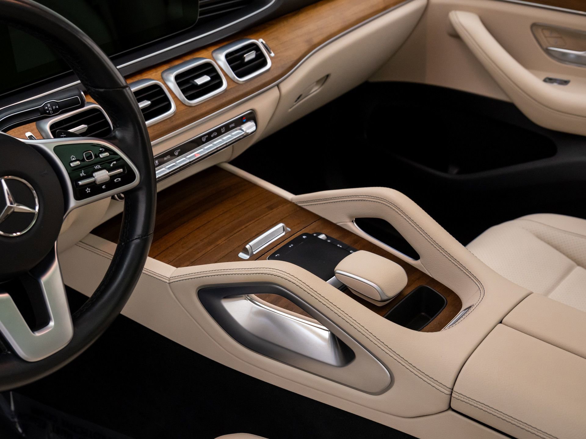 Certified 2022 Mercedes-Benz GLE 450 4MATIC image 13