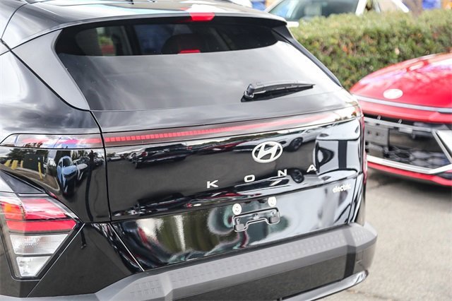 New 2025 Hyundai Kona SEL image 9