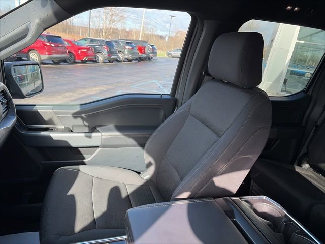 Used 2025 Ford F150 XLT w/ Equipment Group 302A MID image 34