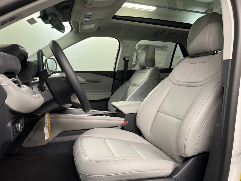 New 2026 Ford Explorer Active w/ Active Comfort Package image 26