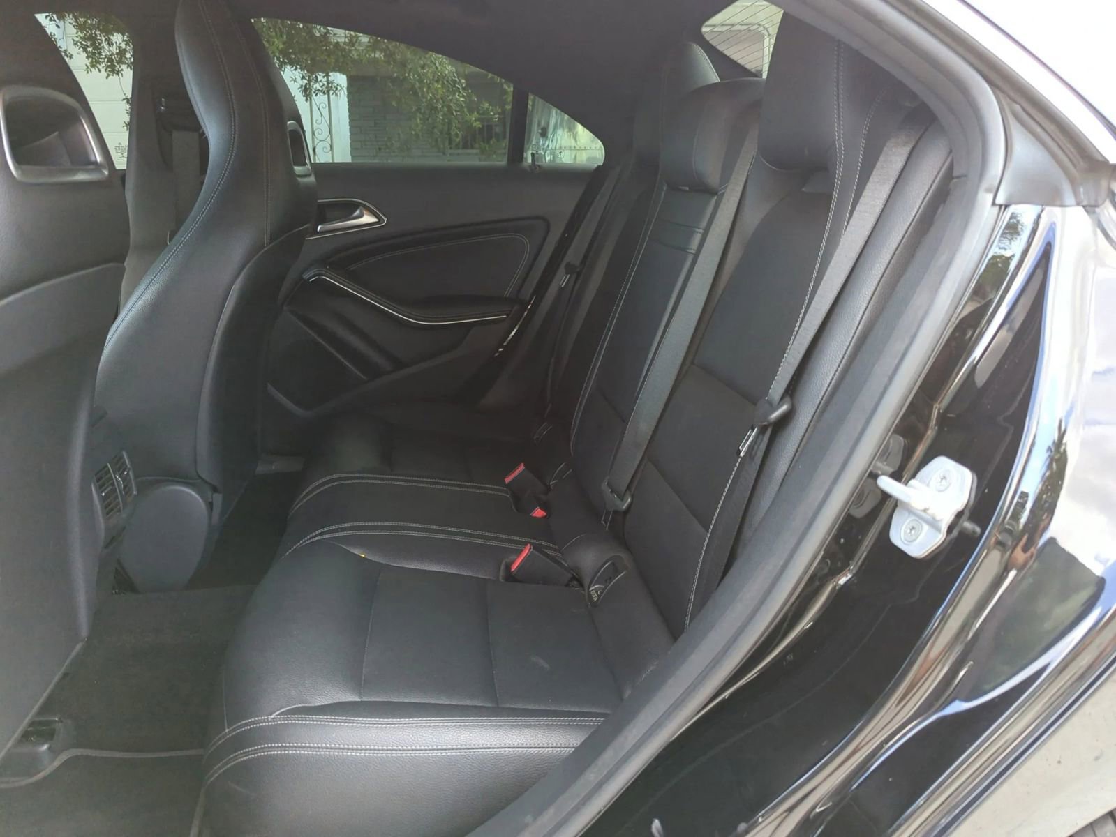 Used 2016 Mercedes-Benz CLA 250 4MATIC image 10