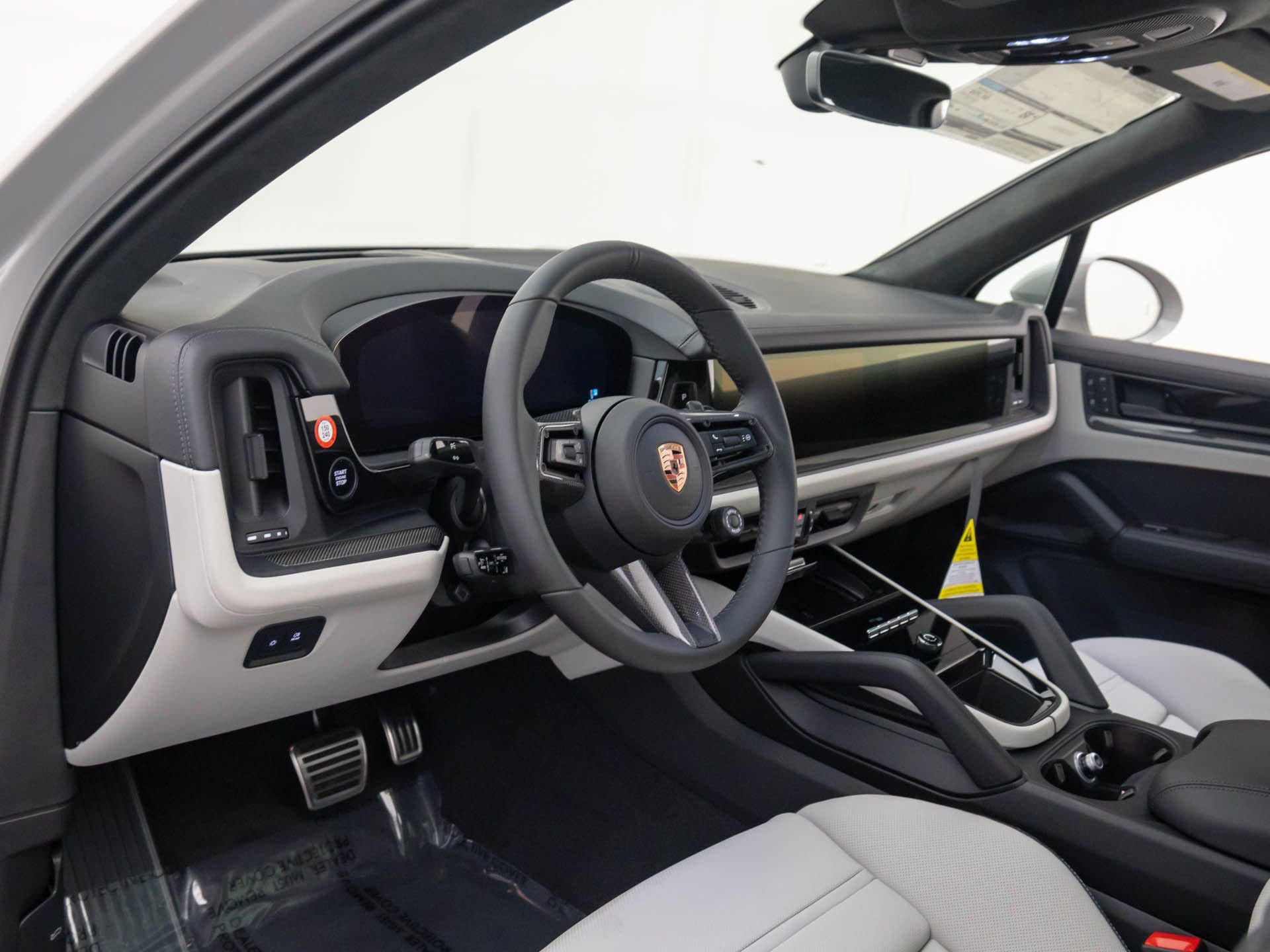 New 2026 Porsche Cayenne GTS image 4