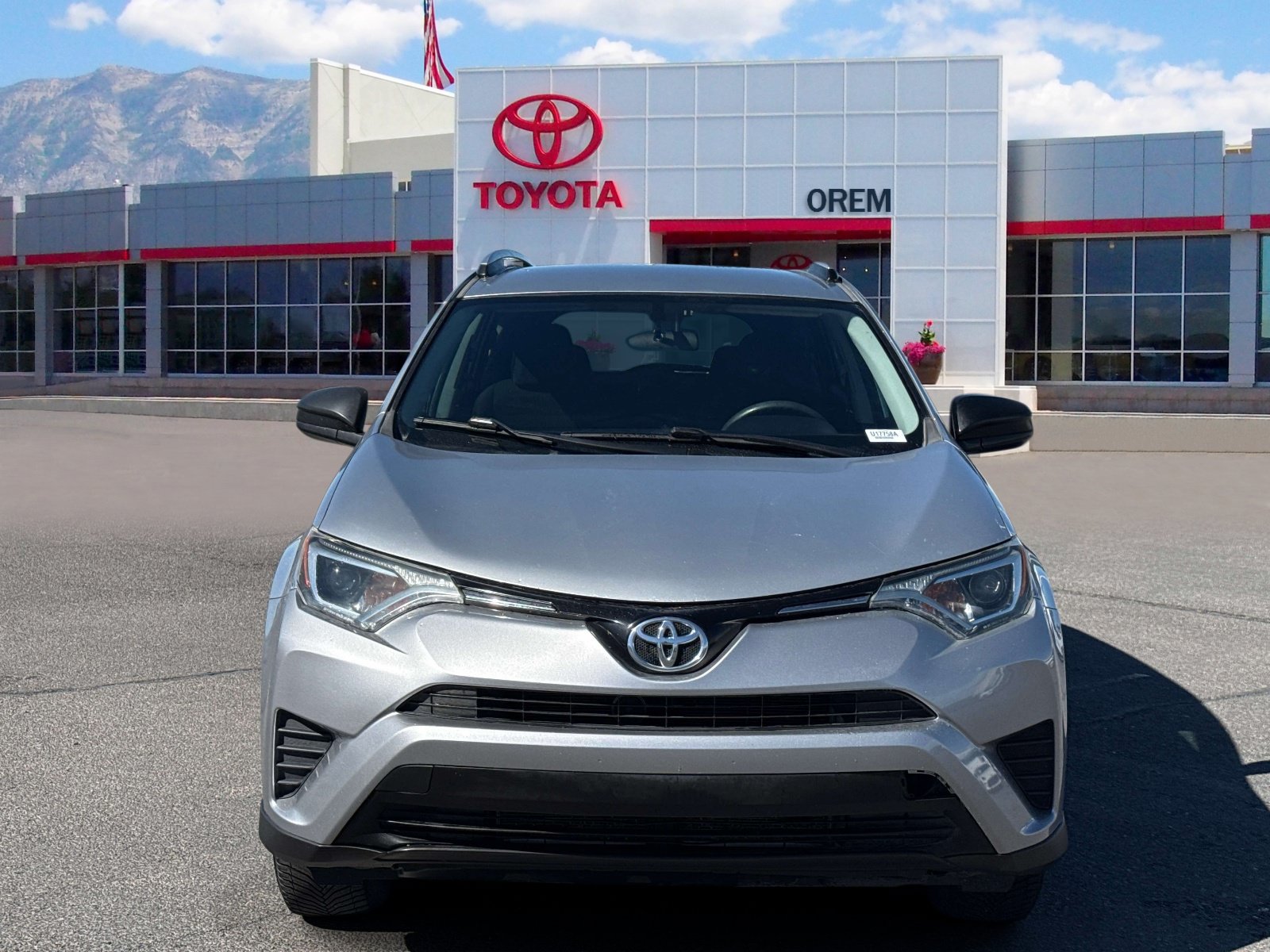Used 2016 Toyota RAV4 LE FWD video 2