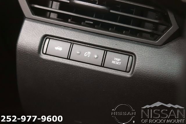 Used 2022 Nissan Altima 2.5 SR w/ Midnight Edition Package AWD/4WD image 26