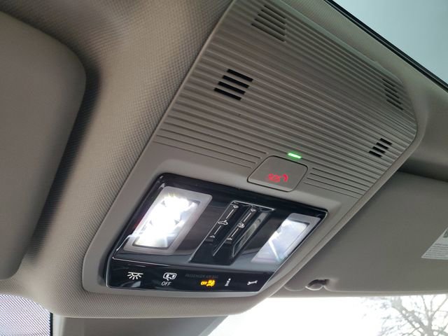 New 2026 Volkswagen Atlas SEL Premium R-Line image 30