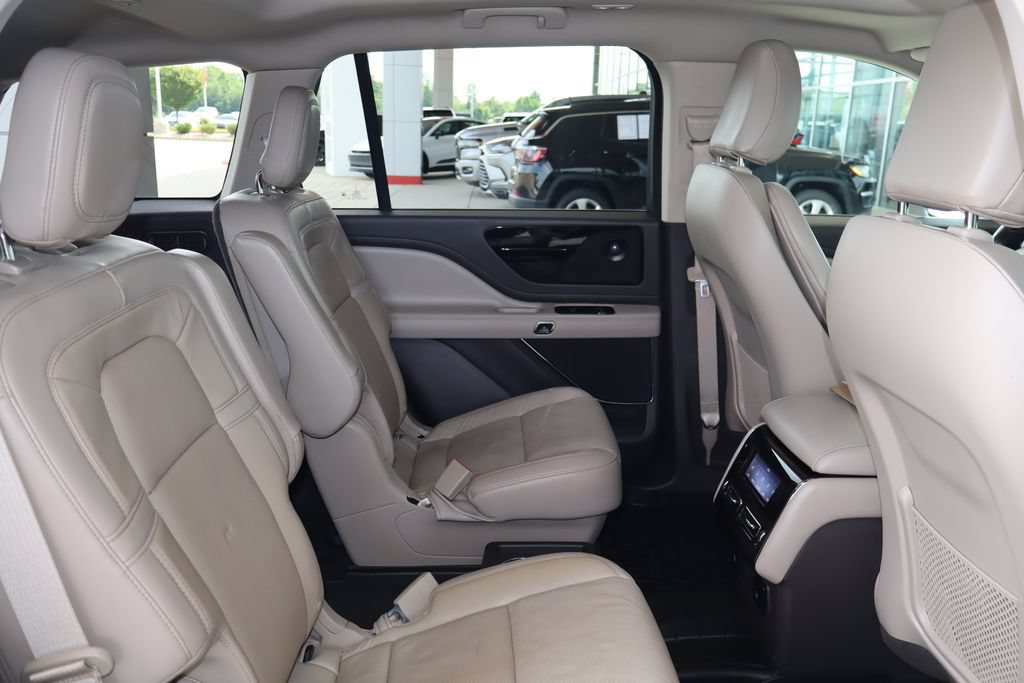 Used 2021 Lincoln Aviator Reserve w/ Equipment Group 201A RWD image 44