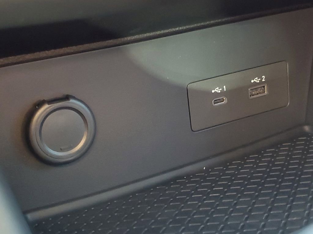 New 2025 Nissan Pathfinder SV w/ Black Appearance Package image 23