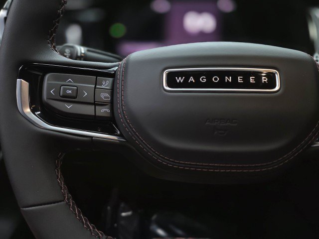 Used 2025 Jeep Wagoneer S Limited AWD/4WD image 21
